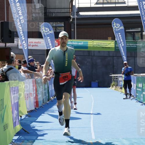 09.08.2026 - GEWOBA Citytriathlon Bremen Yannick Fuchs http://msf.ph/oto/9940899 09.08.2026 13:48:07 Ziel 562, 789 meine-sportfotos.de