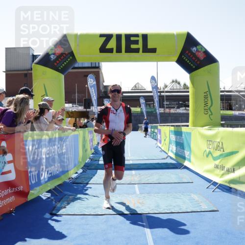 09.08.2026 - GEWOBA Citytriathlon Bremen Yannick Fuchs http://msf.ph/oto/9940915 09.08.2026 13:48:10 Ziel 562, 789 meine-sportfotos.de