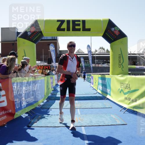 09.08.2026 - GEWOBA Citytriathlon Bremen Yannick Fuchs http://msf.ph/oto/9940917 09.08.2026 13:48:10 Ziel 562, 789 meine-sportfotos.de