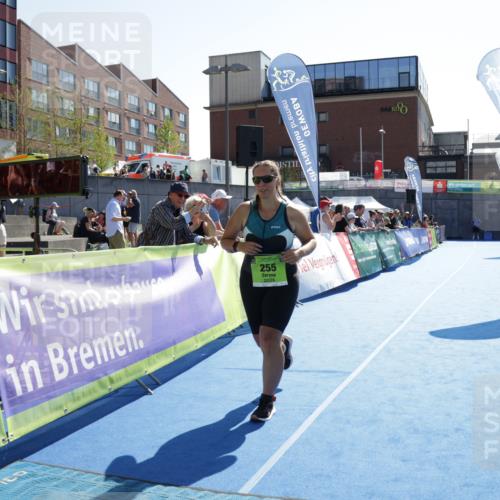 09.08.2026 - GEWOBA Citytriathlon Bremen Yannick Fuchs http://msf.ph/oto/9940987 09.08.2026 15:44:11 Ziel 255, 445, 469, 512 meine-sportfotos.de