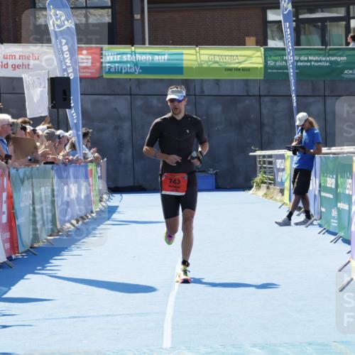 09.08.2026 - GEWOBA Citytriathlon Bremen Yannick Fuchs http://msf.ph/oto/9940993 09.08.2026 13:49:58 Ziel 743 meine-sportfotos.de