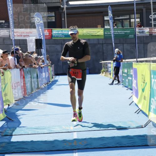 09.08.2026 - GEWOBA Citytriathlon Bremen Yannick Fuchs http://msf.ph/oto/9941001 09.08.2026 13:50:00 Ziel 743 meine-sportfotos.de