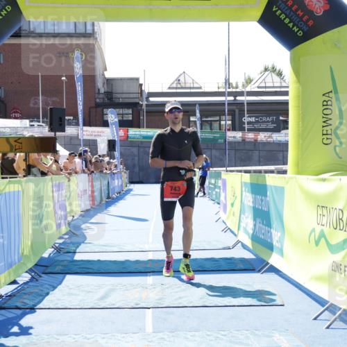 09.08.2026 - GEWOBA Citytriathlon Bremen Yannick Fuchs http://msf.ph/oto/9941003 09.08.2026 13:50:01 Ziel 743 meine-sportfotos.de