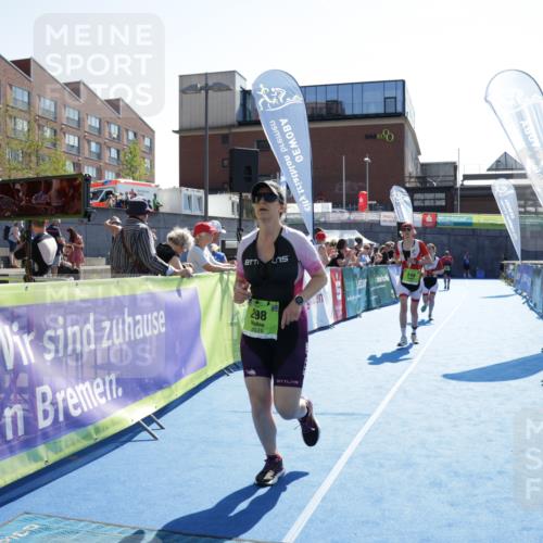 09.08.2026 - GEWOBA Citytriathlon Bremen Yannick Fuchs http://msf.ph/oto/9941031 09.08.2026 15:44:44 Ziel 248, 298 meine-sportfotos.de