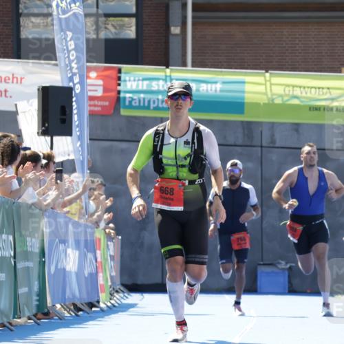 09.08.2026 - GEWOBA Citytriathlon Bremen Yannick Fuchs http://msf.ph/oto/9941032 09.08.2026 13:50:35 Ziel 559, 668, 766 meine-sportfotos.de