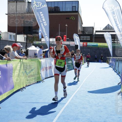 09.08.2026 - GEWOBA Citytriathlon Bremen Yannick Fuchs http://msf.ph/oto/9941038 09.08.2026 15:44:46 Ziel 248, 298 meine-sportfotos.de