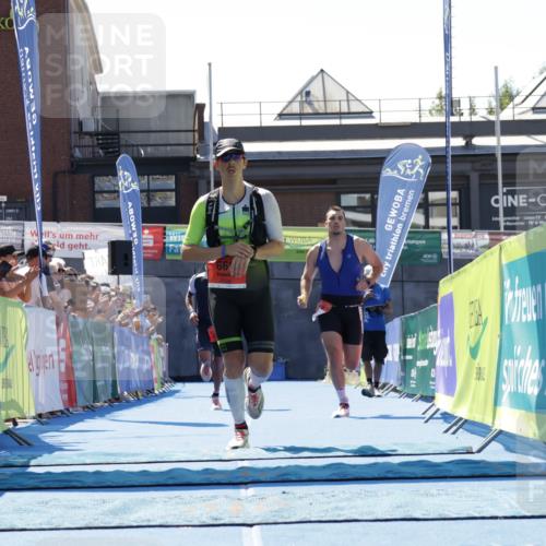 09.08.2026 - GEWOBA Citytriathlon Bremen Yannick Fuchs http://msf.ph/oto/9941039 09.08.2026 13:50:37 Ziel 559, 668, 766 meine-sportfotos.de