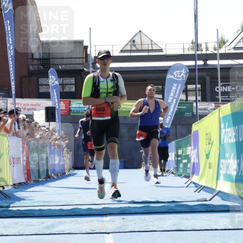 09.08.2026 - GEWOBA Citytriathlon Bremen Yannick Fuchs http://msf.ph/oto/9941041 09.08.2026 13:50:37 Ziel 559, 668, 766 meine-sportfotos.de