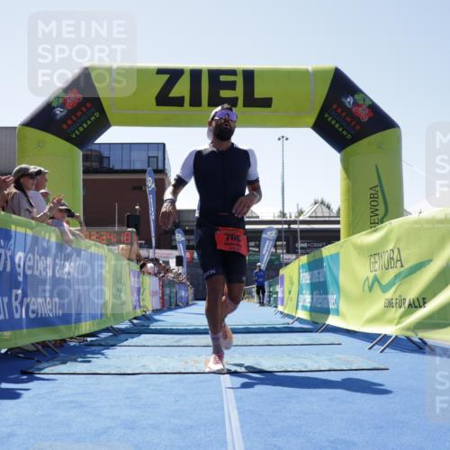 09.08.2026 - GEWOBA Citytriathlon Bremen Yannick Fuchs http://msf.ph/oto/9941067 09.08.2026 13:50:42 Ziel 559, 766 meine-sportfotos.de