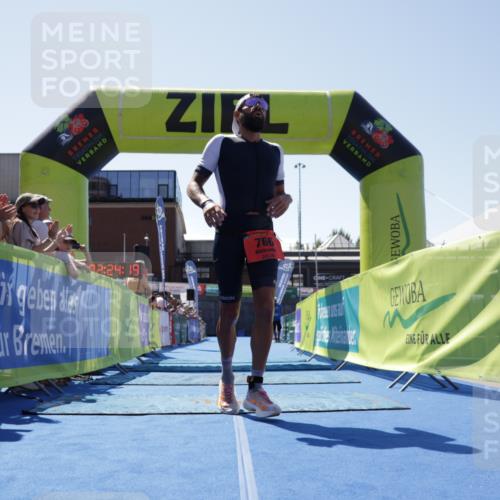 09.08.2026 - GEWOBA Citytriathlon Bremen Yannick Fuchs http://msf.ph/oto/9941069 09.08.2026 13:50:42 Ziel 559, 766 meine-sportfotos.de