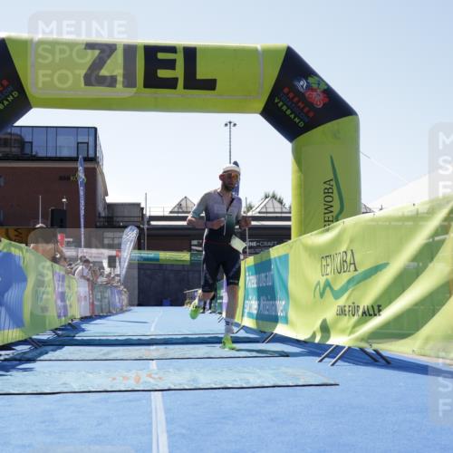09.08.2026 - GEWOBA Citytriathlon Bremen Yannick Fuchs http://msf.ph/oto/9941090 09.08.2026 13:51:19 Ziel 767 meine-sportfotos.de