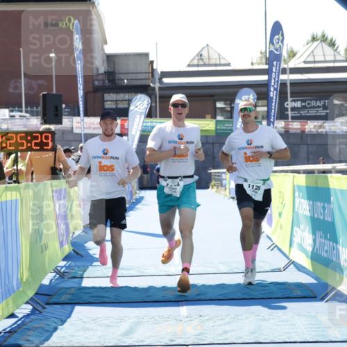 09.08.2026 - GEWOBA Citytriathlon Bremen Yannick Fuchs http://msf.ph/oto/9941117 09.08.2026 13:51:52 Ziel 1128 meine-sportfotos.de