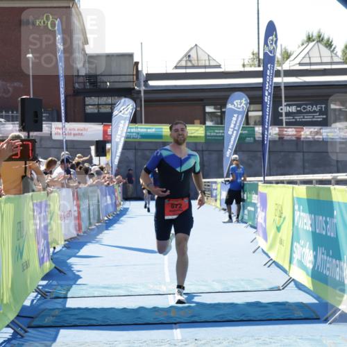 09.08.2026 - GEWOBA Citytriathlon Bremen Yannick Fuchs http://msf.ph/oto/9941139 09.08.2026 13:52:00 Ziel 572, 675, 1148 meine-sportfotos.de