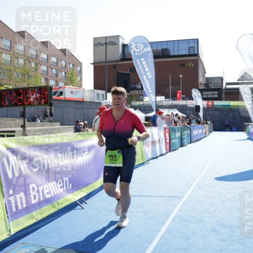 09.08.2026 - GEWOBA Citytriathlon Bremen Yannick Fuchs http://msf.ph/oto/9941147 09.08.2026 15:47:07 Ziel 497 meine-sportfotos.de