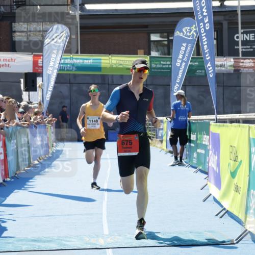 09.08.2026 - GEWOBA Citytriathlon Bremen Yannick Fuchs http://msf.ph/oto/9941157 09.08.2026 13:52:03 Ziel 572, 675, 1148 meine-sportfotos.de