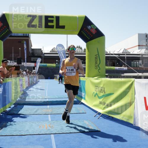 09.08.2026 - GEWOBA Citytriathlon Bremen Yannick Fuchs http://msf.ph/oto/9941175 09.08.2026 13:52:07 Ziel 675, 1148 meine-sportfotos.de
