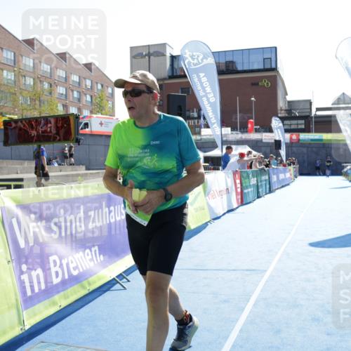 09.08.2026 - GEWOBA Citytriathlon Bremen Yannick Fuchs http://msf.ph/oto/9941187 09.08.2026 15:47:34 Ziel 251, 443, 475 meine-sportfotos.de