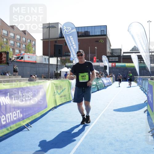 09.08.2026 - GEWOBA Citytriathlon Bremen Yannick Fuchs http://msf.ph/oto/9941192 09.08.2026 15:47:49 Ziel 104, 406, 447 meine-sportfotos.de