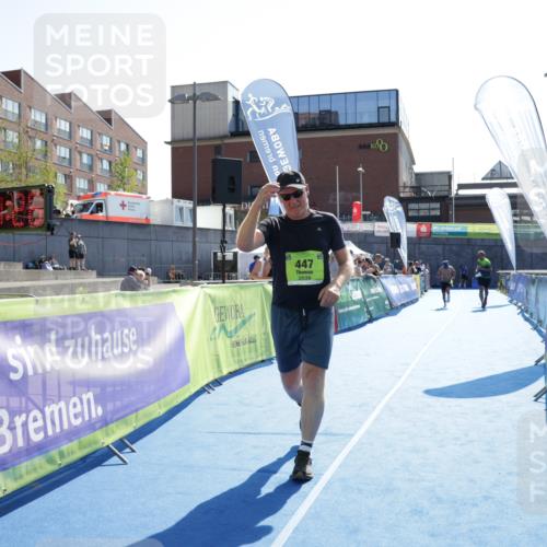 09.08.2026 - GEWOBA Citytriathlon Bremen Yannick Fuchs http://msf.ph/oto/9941194 09.08.2026 15:47:50 Ziel 104, 406, 447 meine-sportfotos.de