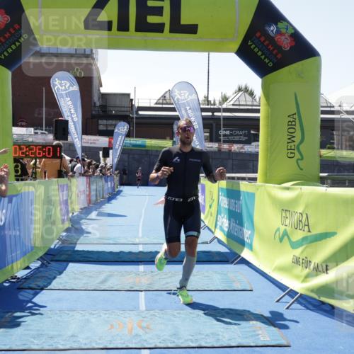09.08.2026 - GEWOBA Citytriathlon Bremen Yannick Fuchs http://msf.ph/oto/9941195 09.08.2026 13:52:24 Ziel 740 meine-sportfotos.de