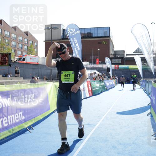 09.08.2026 - GEWOBA Citytriathlon Bremen Yannick Fuchs http://msf.ph/oto/9941198 09.08.2026 15:47:50 Ziel 104, 406, 447 meine-sportfotos.de