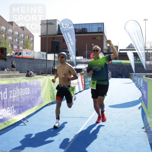 09.08.2026 - GEWOBA Citytriathlon Bremen Yannick Fuchs http://msf.ph/oto/9941207 09.08.2026 15:47:54 Ziel 104, 406, 447 meine-sportfotos.de