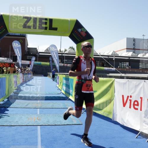 09.08.2026 - GEWOBA Citytriathlon Bremen Yannick Fuchs http://msf.ph/oto/9941232 09.08.2026 13:52:35 Ziel 808 meine-sportfotos.de