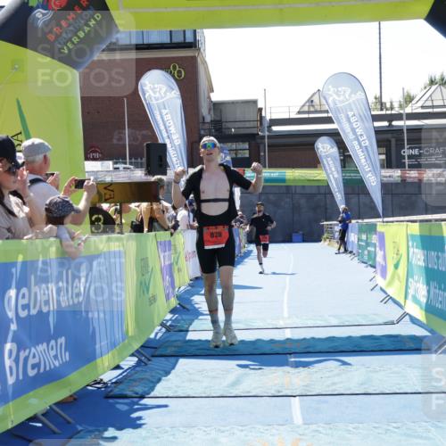 09.08.2026 - GEWOBA Citytriathlon Bremen Yannick Fuchs http://msf.ph/oto/9941254 09.08.2026 13:52:57 Ziel 658, 878 meine-sportfotos.de