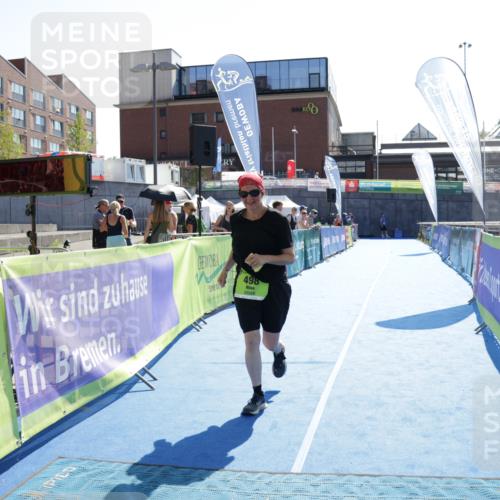 09.08.2026 - GEWOBA Citytriathlon Bremen Yannick Fuchs http://msf.ph/oto/9941296 09.08.2026 15:52:44 Ziel 498 meine-sportfotos.de