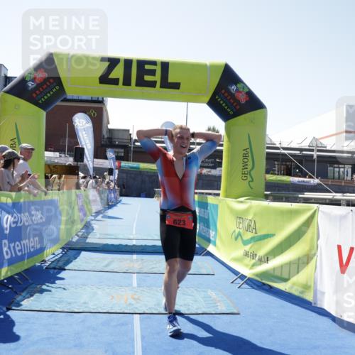 09.08.2026 - GEWOBA Citytriathlon Bremen Yannick Fuchs http://msf.ph/oto/9941321 09.08.2026 13:53:39 Ziel 623 meine-sportfotos.de