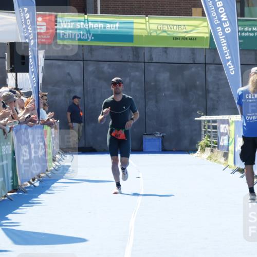 09.08.2026 - GEWOBA Citytriathlon Bremen Yannick Fuchs http://msf.ph/oto/9941334 09.08.2026 13:54:18 Ziel 687 meine-sportfotos.de