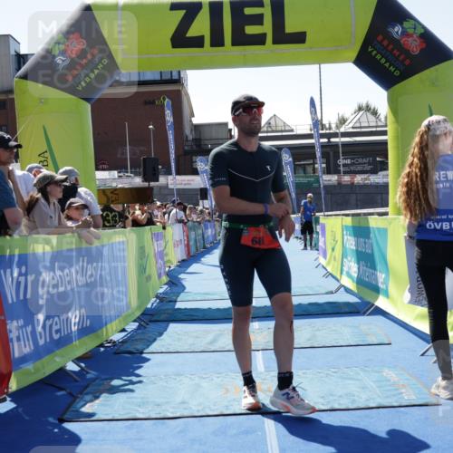 09.08.2026 - GEWOBA Citytriathlon Bremen Yannick Fuchs http://msf.ph/oto/9941348 09.08.2026 13:54:27 Ziel 687 meine-sportfotos.de