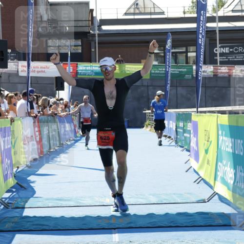 09.08.2026 - GEWOBA Citytriathlon Bremen Yannick Fuchs http://msf.ph/oto/9941358 09.08.2026 13:54:45 Ziel 602, 620 meine-sportfotos.de