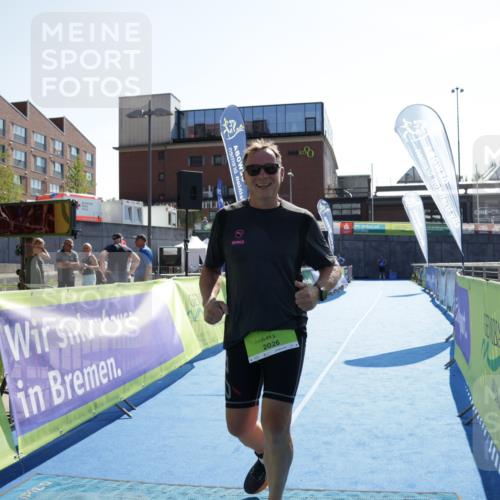 09.08.2026 - GEWOBA Citytriathlon Bremen Yannick Fuchs http://msf.ph/oto/9941359 09.08.2026 15:55:24 Ziel 427 meine-sportfotos.de