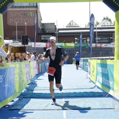 09.08.2026 - GEWOBA Citytriathlon Bremen Yannick Fuchs http://msf.ph/oto/9941365 09.08.2026 13:54:46 Ziel 602, 620 meine-sportfotos.de