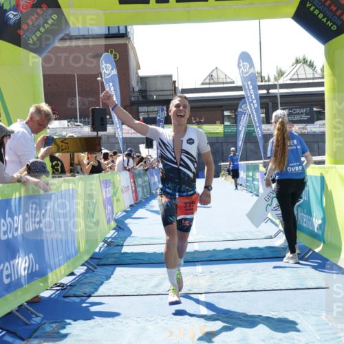 09.08.2026 - GEWOBA Citytriathlon Bremen Yannick Fuchs http://msf.ph/oto/9941407 09.08.2026 13:55:03 Ziel 705, 775 meine-sportfotos.de