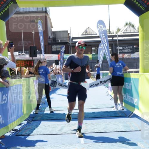 09.08.2026 - GEWOBA Citytriathlon Bremen Yannick Fuchs http://msf.ph/oto/9941420 09.08.2026 13:55:07 Ziel 705, 1004, 1004 meine-sportfotos.de