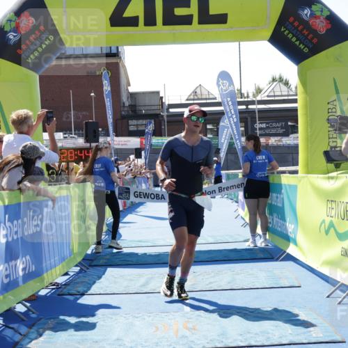 09.08.2026 - GEWOBA Citytriathlon Bremen Yannick Fuchs http://msf.ph/oto/9941423 09.08.2026 13:55:07 Ziel 705, 1004, 1004 meine-sportfotos.de