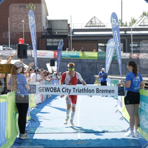 09.08.2026 - GEWOBA Citytriathlon Bremen Yannick Fuchs http://msf.ph/oto/9941434 09.08.2026 13:55:11 Ziel 1004, 1004 meine-sportfotos.de