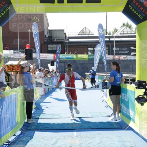 09.08.2026 - GEWOBA Citytriathlon Bremen Yannick Fuchs http://msf.ph/oto/9941436 09.08.2026 13:55:11 Ziel 1004, 1004 meine-sportfotos.de