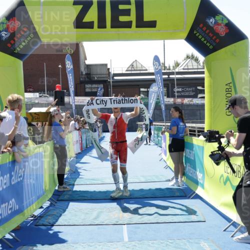 09.08.2026 - GEWOBA Citytriathlon Bremen Yannick Fuchs http://msf.ph/oto/9941439 09.08.2026 13:55:12 Ziel 769, 1004, 1004 meine-sportfotos.de