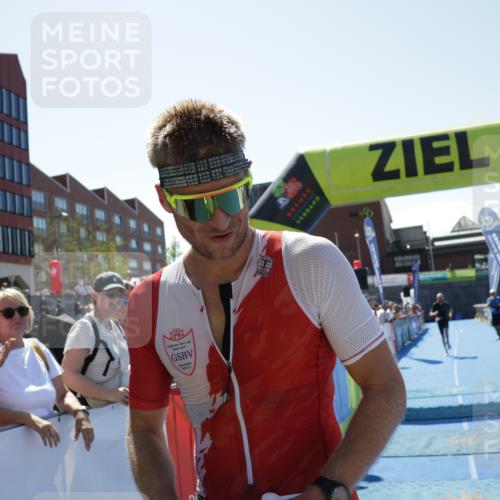09.08.2026 - GEWOBA Citytriathlon Bremen Yannick Fuchs http://msf.ph/oto/9941456 09.08.2026 13:55:16 Ziel 769, 1004, 1004 meine-sportfotos.de