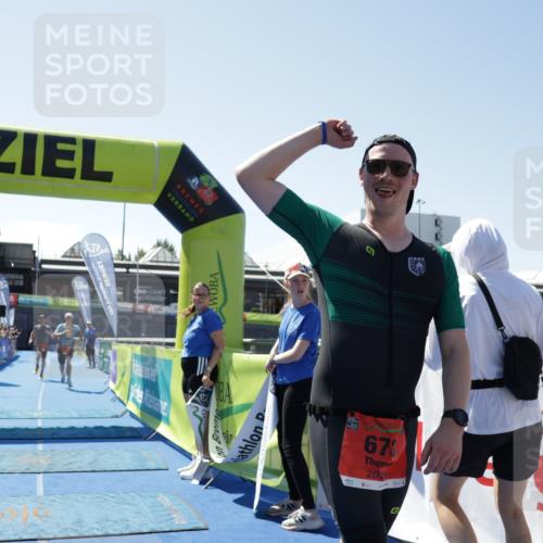 09.08.2026 - GEWOBA Citytriathlon Bremen Yannick Fuchs http://msf.ph/oto/9941475 09.08.2026 13:56:08 Ziel 541, 695 meine-sportfotos.de