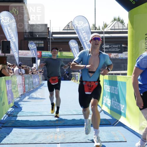 09.08.2026 - GEWOBA Citytriathlon Bremen Yannick Fuchs http://msf.ph/oto/9941480 09.08.2026 13:56:10 Ziel 541, 695 meine-sportfotos.de
