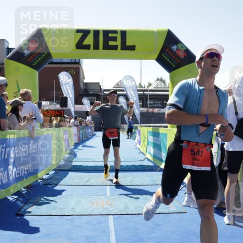09.08.2026 - GEWOBA Citytriathlon Bremen Yannick Fuchs http://msf.ph/oto/9941483 09.08.2026 13:56:10 Ziel 541, 695 meine-sportfotos.de