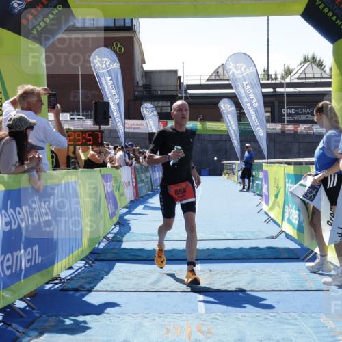 09.08.2026 - GEWOBA Citytriathlon Bremen Yannick Fuchs http://msf.ph/oto/9941494 09.08.2026 13:56:20 Ziel 858 meine-sportfotos.de