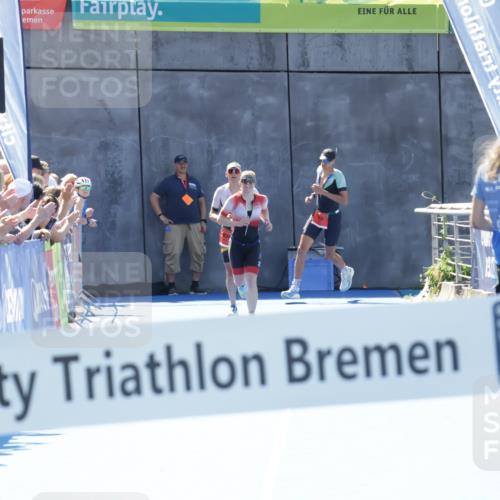 09.08.2026 - GEWOBA Citytriathlon Bremen Yannick Fuchs http://msf.ph/oto/9941500 09.08.2026 13:56:26 Ziel  meine-sportfotos.de