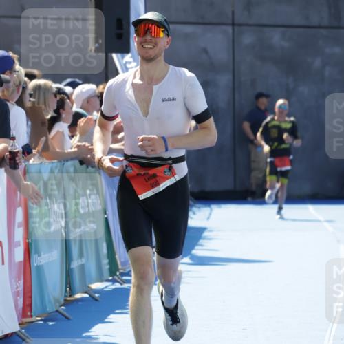 09.08.2026 - GEWOBA Citytriathlon Bremen Yannick Fuchs http://msf.ph/oto/9941526 09.08.2026 13:57:17 Ziel 664 meine-sportfotos.de