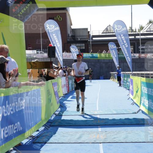 09.08.2026 - GEWOBA Citytriathlon Bremen Yannick Fuchs http://msf.ph/oto/9941527 09.08.2026 13:57:19 Ziel 664 meine-sportfotos.de