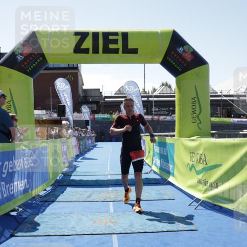 09.08.2026 - GEWOBA Citytriathlon Bremen Yannick Fuchs http://msf.ph/oto/9941550 09.08.2026 13:57:57 Ziel 755 meine-sportfotos.de